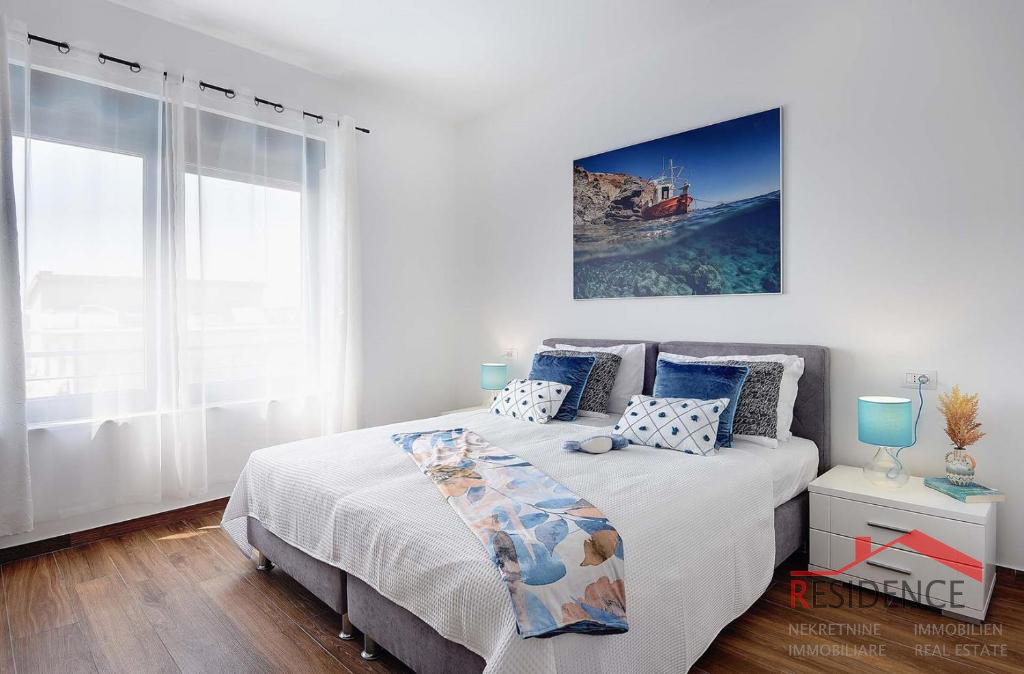 Jadreški, čudovita nova vila z bazenom