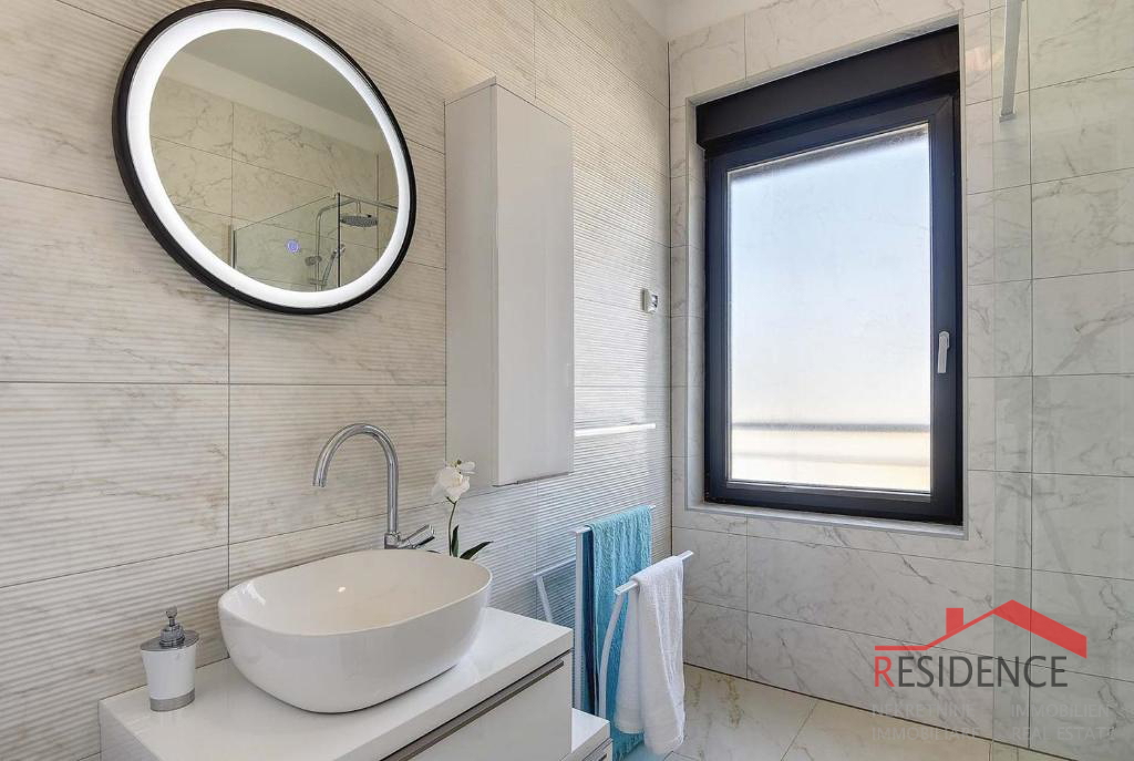 Jadreški, čudovita nova vila z bazenom