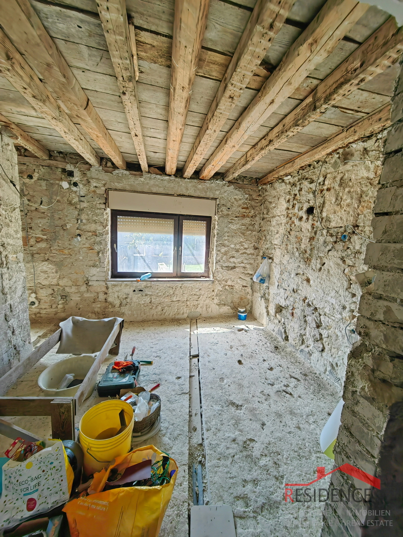 Pula, hiša v centru z dvema apartmajema