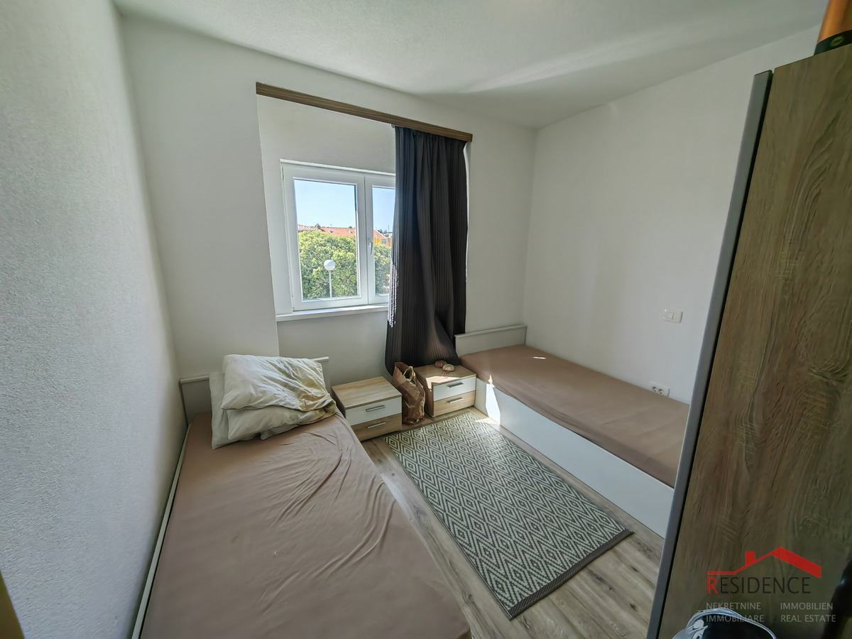 Pula, hiša v centru z dvema apartmajema