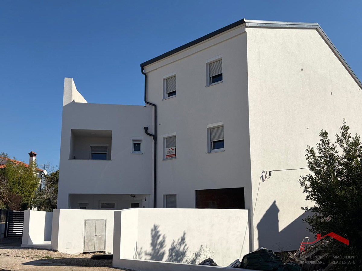 PULA-KAŠTANJER, STANOVANJE V PRVEM NADSTROPJU, NOVOGRADNJA