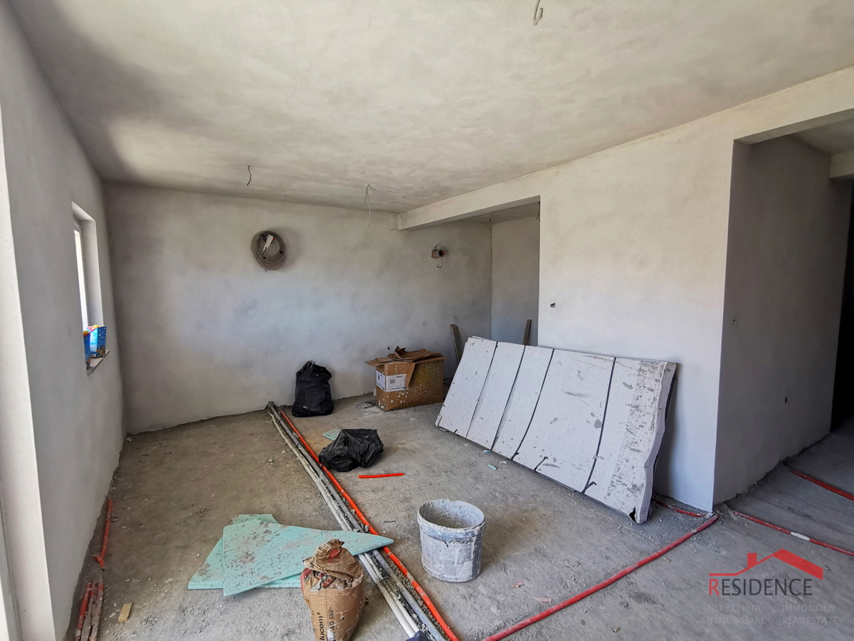 PULA-KAŠTANJER, STANOVANJE V PRVEM NADSTROPJU, NOVOGRADNJA