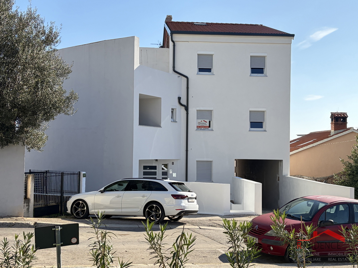 PULA-KAŠTANJER, STANOVANJE V PRVEM NADSTROPJU, NOVOGRADNJA