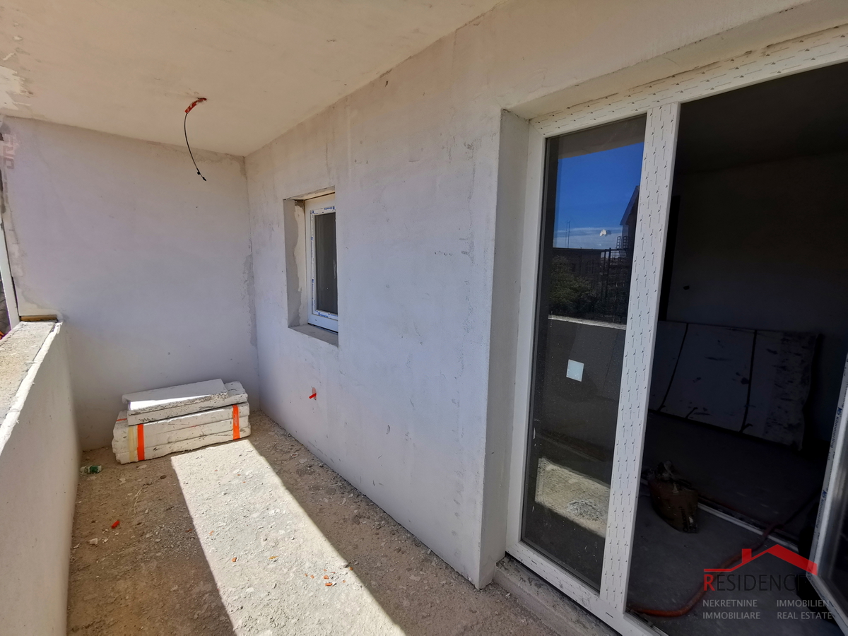 PULA-KAŠTANJER, STANOVANJE V PRVEM NADSTROPJU, NOVOGRADNJA