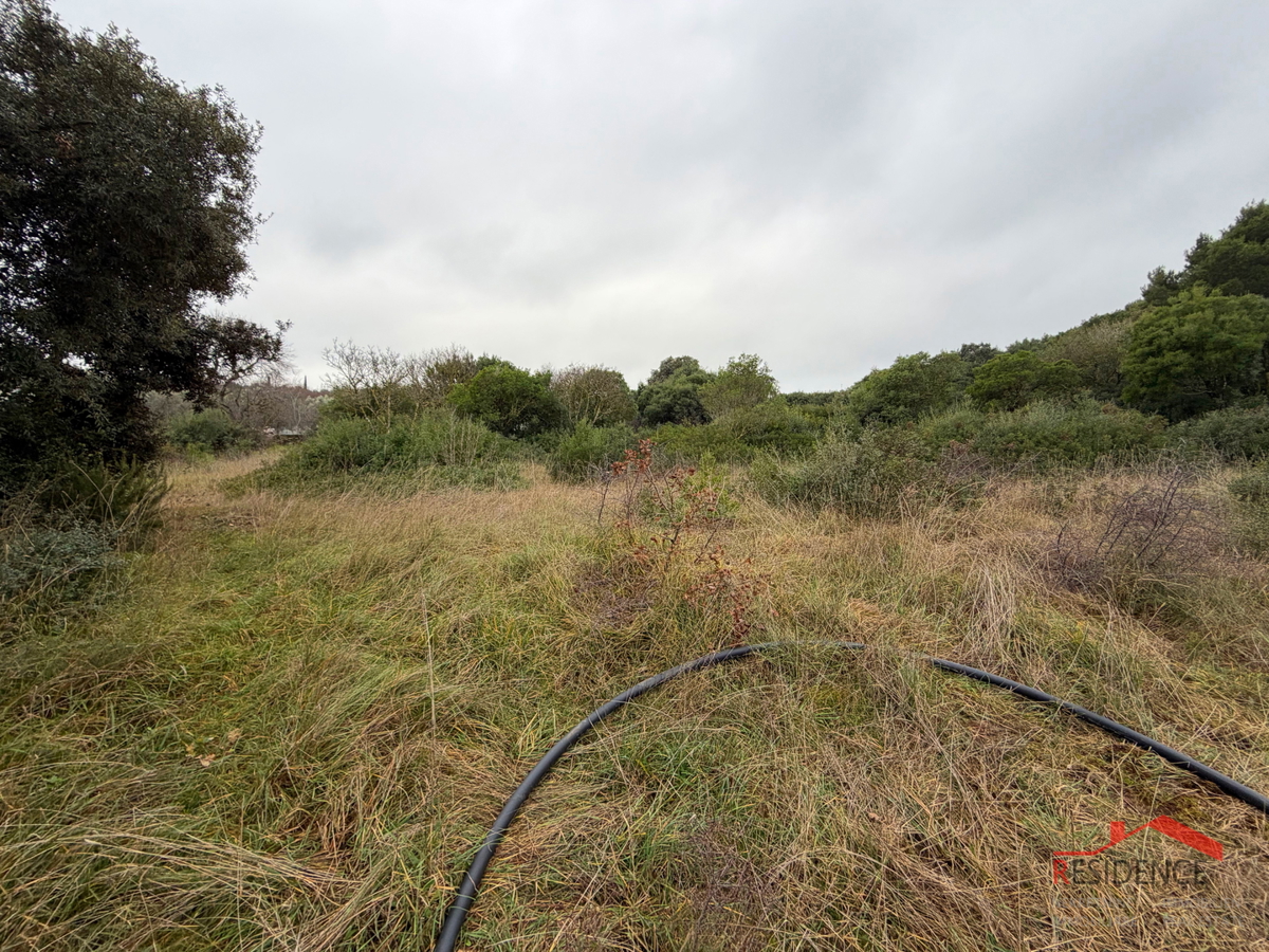 Pula, Štinjan, gradbeno zemljišče