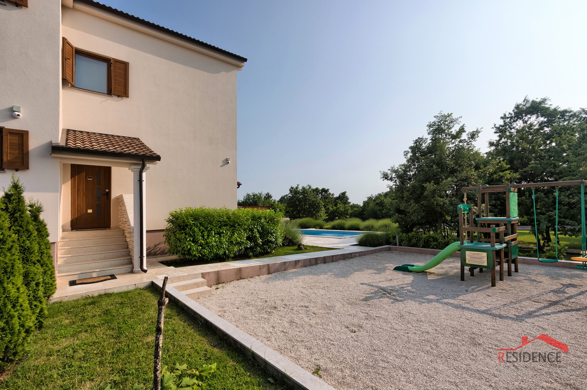 Štokovci, vila z bazenom, jacuzzijem