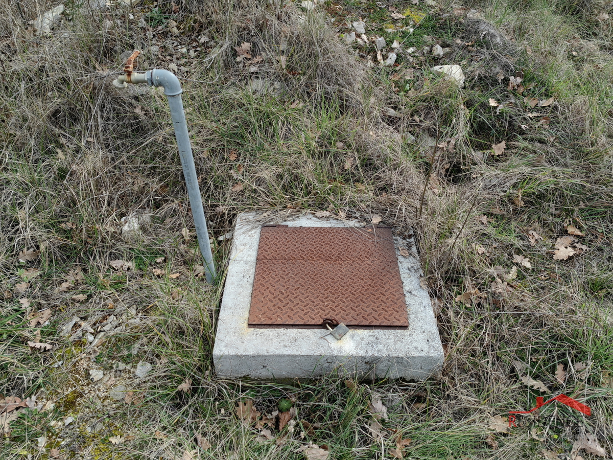 Pinezići, kmetijsko zemljišče z vodo
