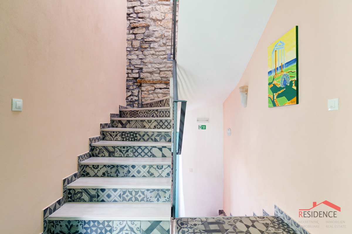 FAŽANA, MINI HOTEL Z OBČINSKE DEDIŠČINE, 100 METROV OD MORJA