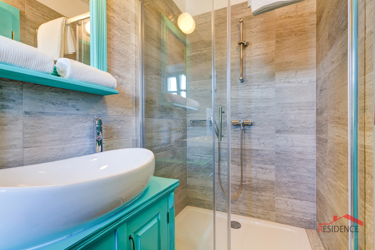 FAŽANA, MINI HOTEL Z OBČINSKE DEDIŠČINE, 100 METROV OD MORJA