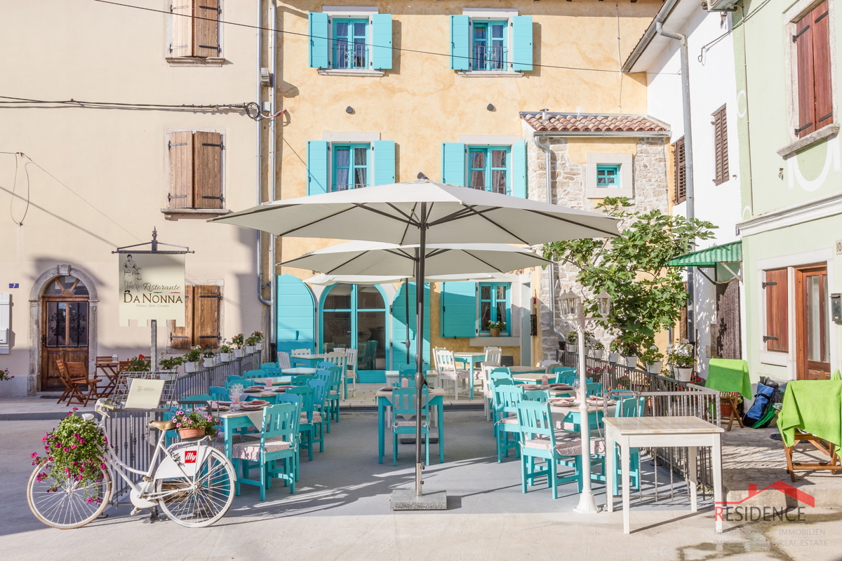 FAŽANA, MINI HOTEL Z OBČINSKE DEDIŠČINE, 100 METROV OD MORJA