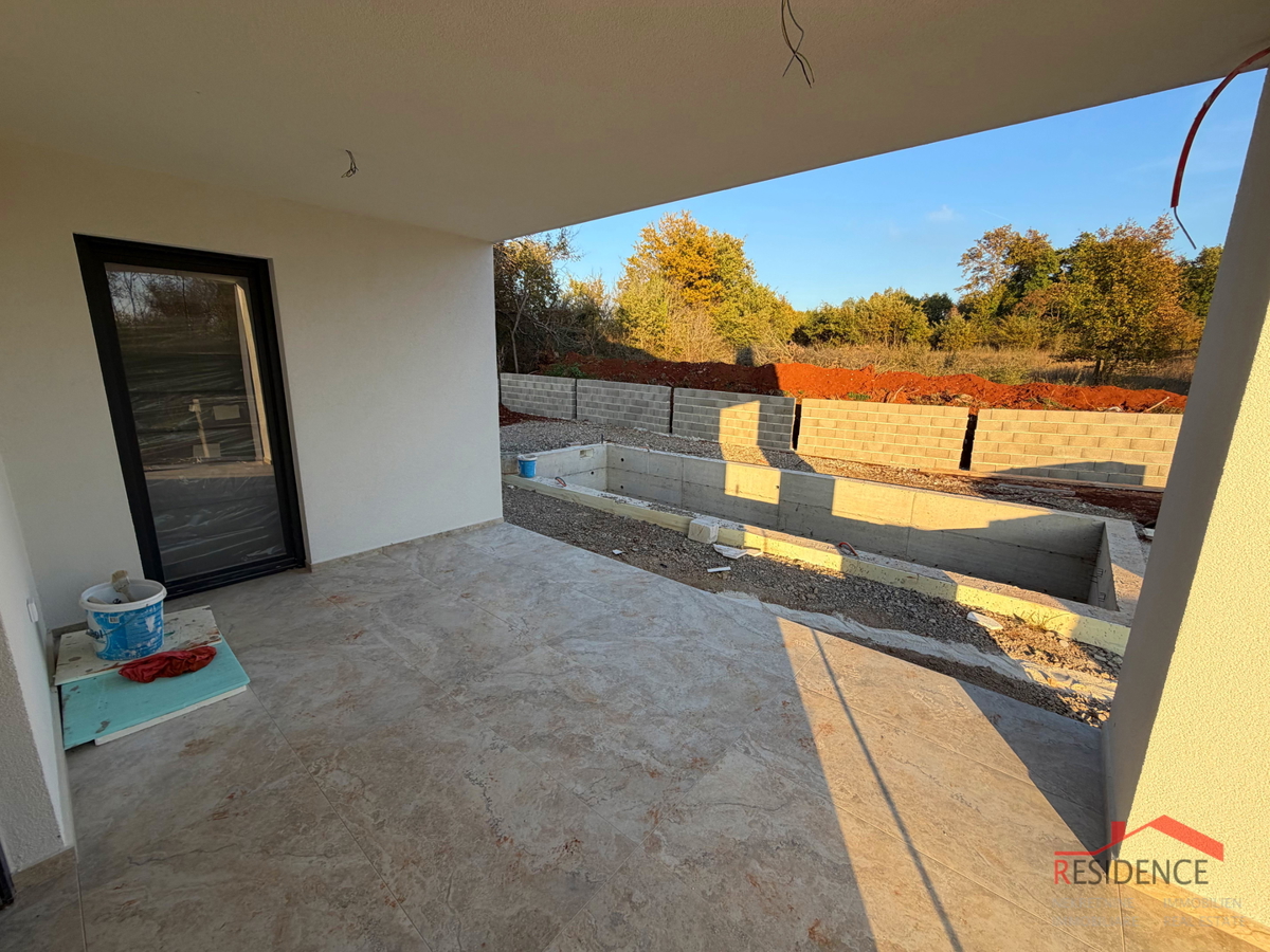 Pula, Loborika-okolica, dvojna hiša z bazenom