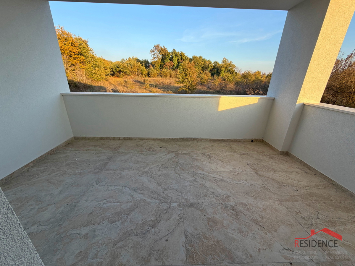 Pula, Loborika-okolica, dvojna hiša z bazenom