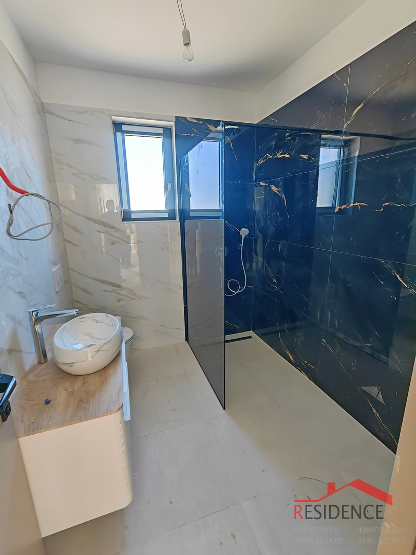 Pješčana uvala – novo stanovanje v 1. nadstropju s pogledom na morje, 101 m²