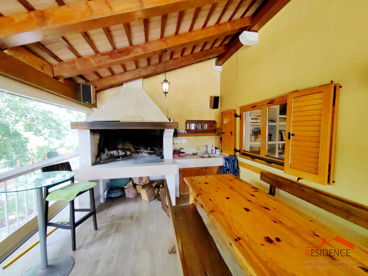 Vila z velikim posestvom, primerna za zdravstveni in wellness turizem - območje Svetvinčenta