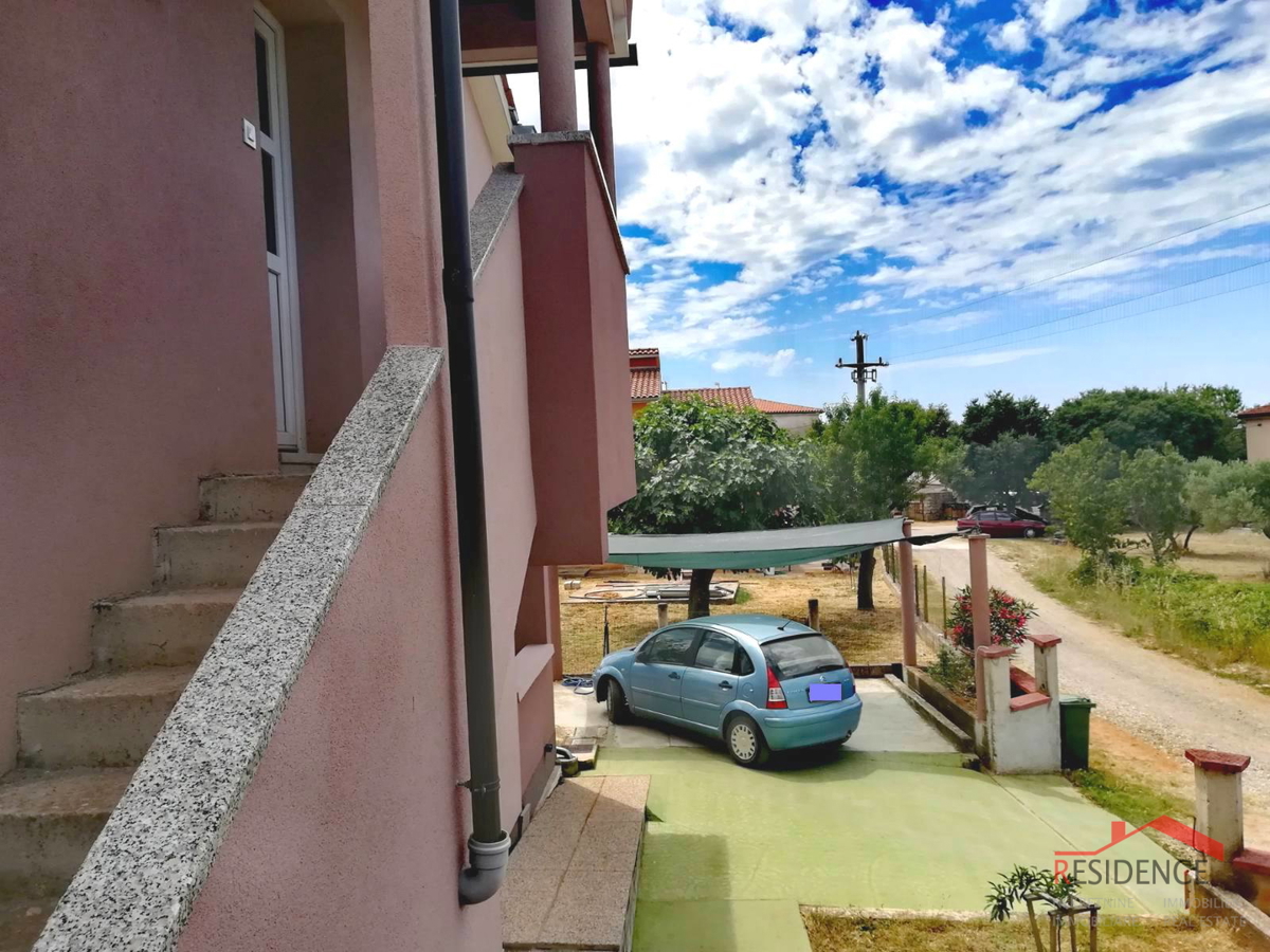 PULA - FONDOLE, SAMOSTOJNA HIŠA S POGLEDOM NA MORJE