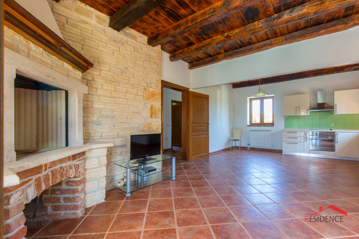 Villa z bazenom v Paradižu