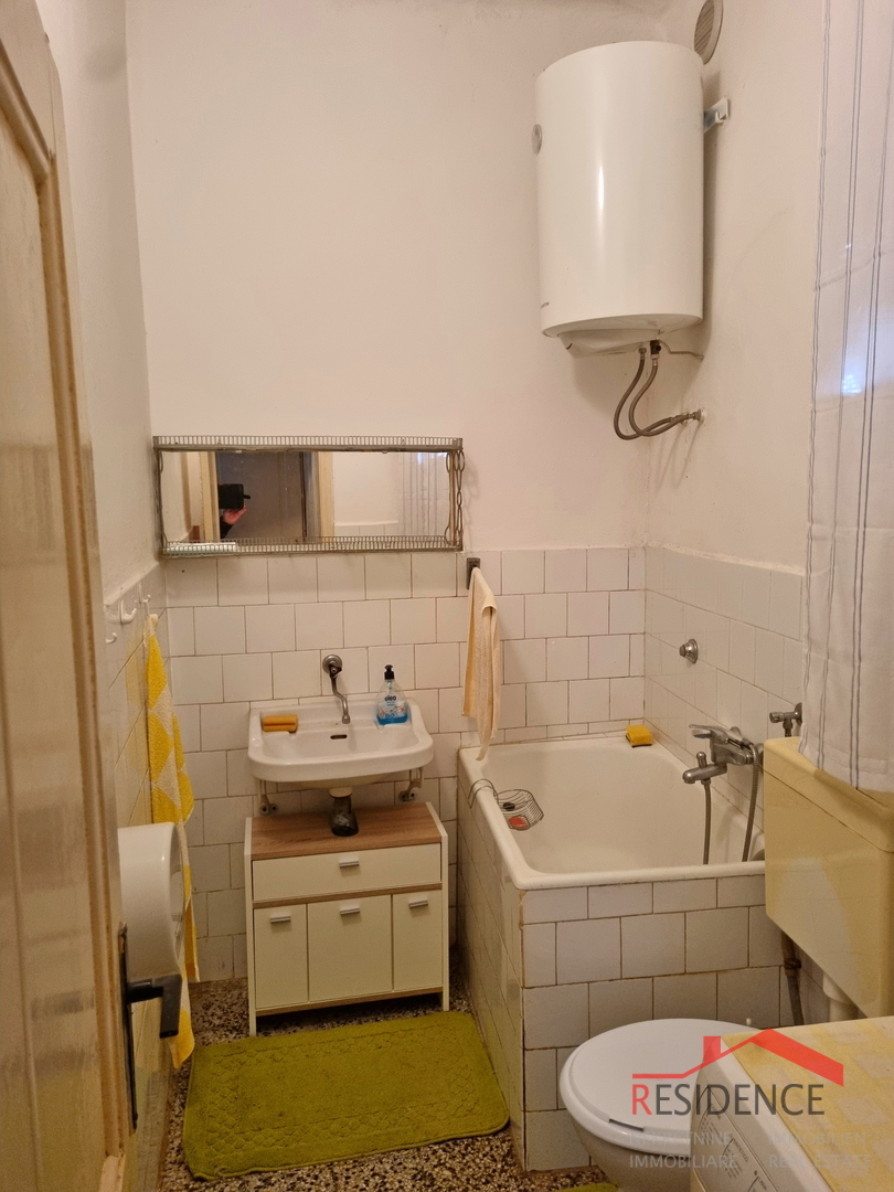 Pula, Kaštanjer, hiša, blizu šole in centra