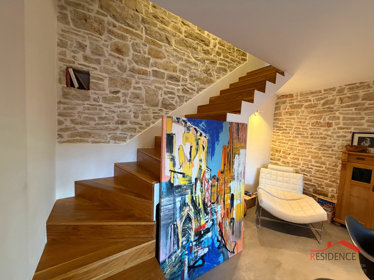 Peroj, kamnita hiša v vrsti, Ekskluzivna prodaja