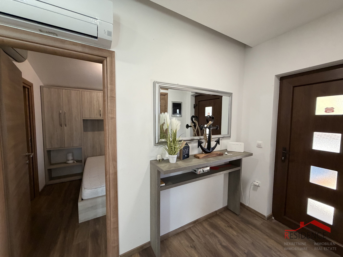 Šikići, enodružinska hiša z bazenom, Ekskluzivna prodaja