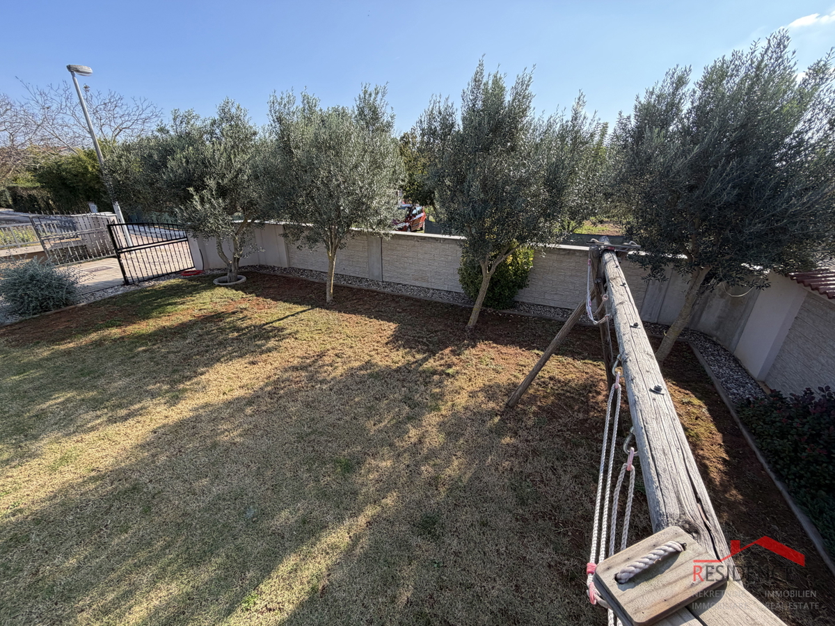 Šikići, enodružinska hiša z bazenom, Ekskluzivna prodaja