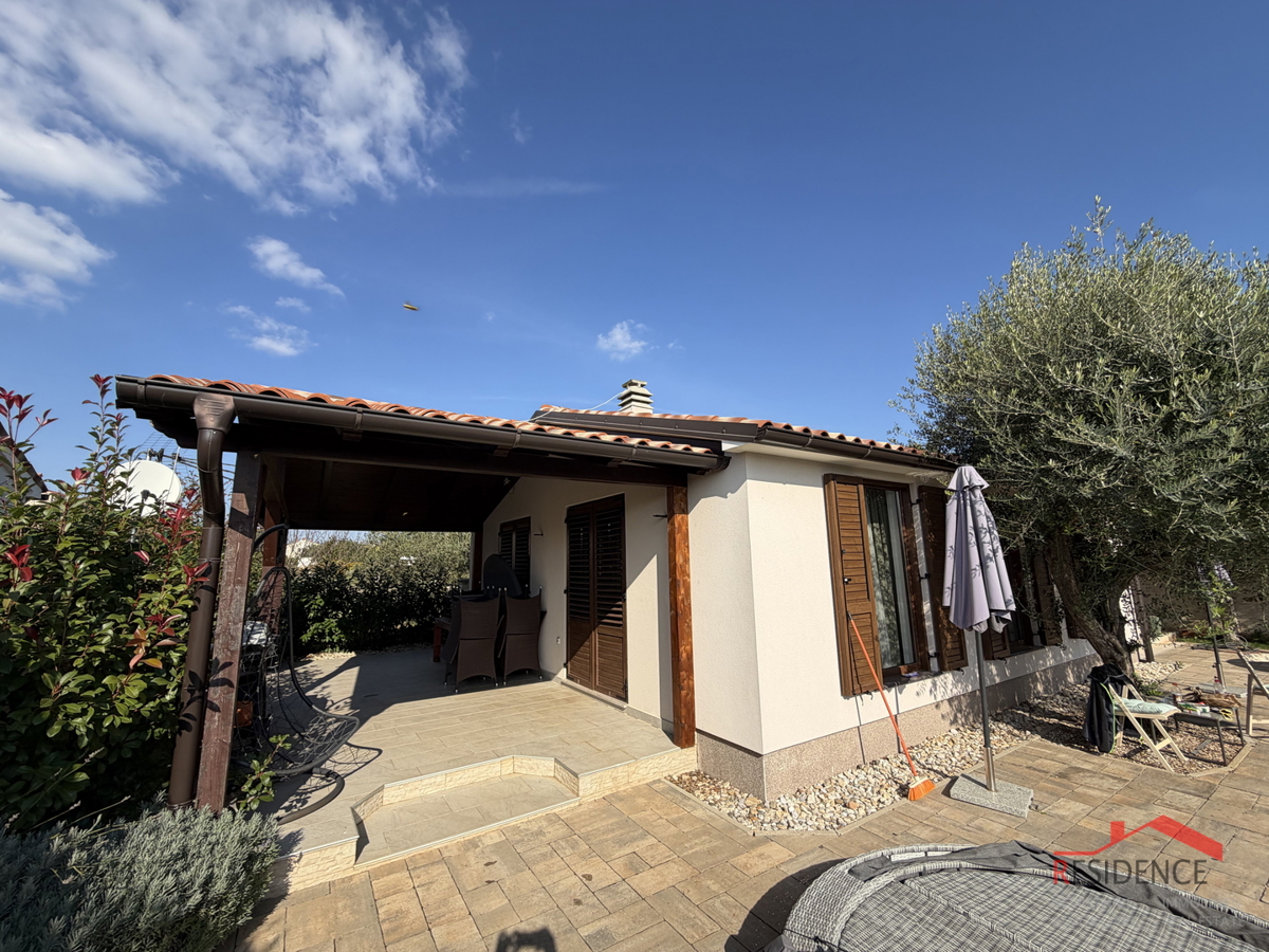 Šikići, enodružinska hiša z bazenom, Ekskluzivna prodaja