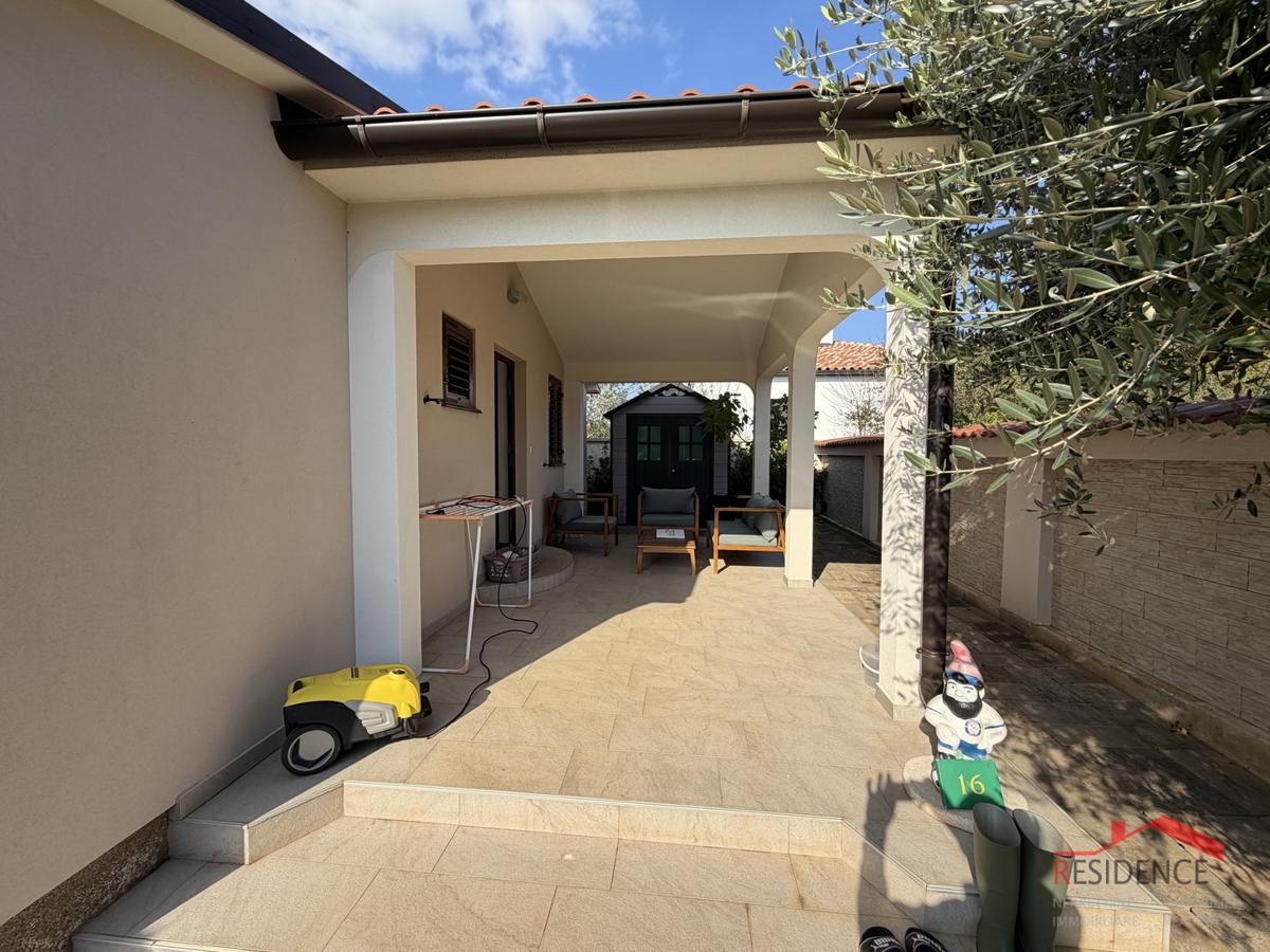 Šikići, enodružinska hiša z bazenom, Ekskluzivna prodaja