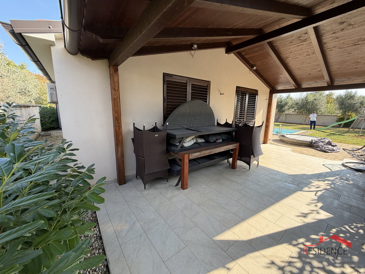 Šikići, enodružinska hiša z bazenom, Ekskluzivna prodaja