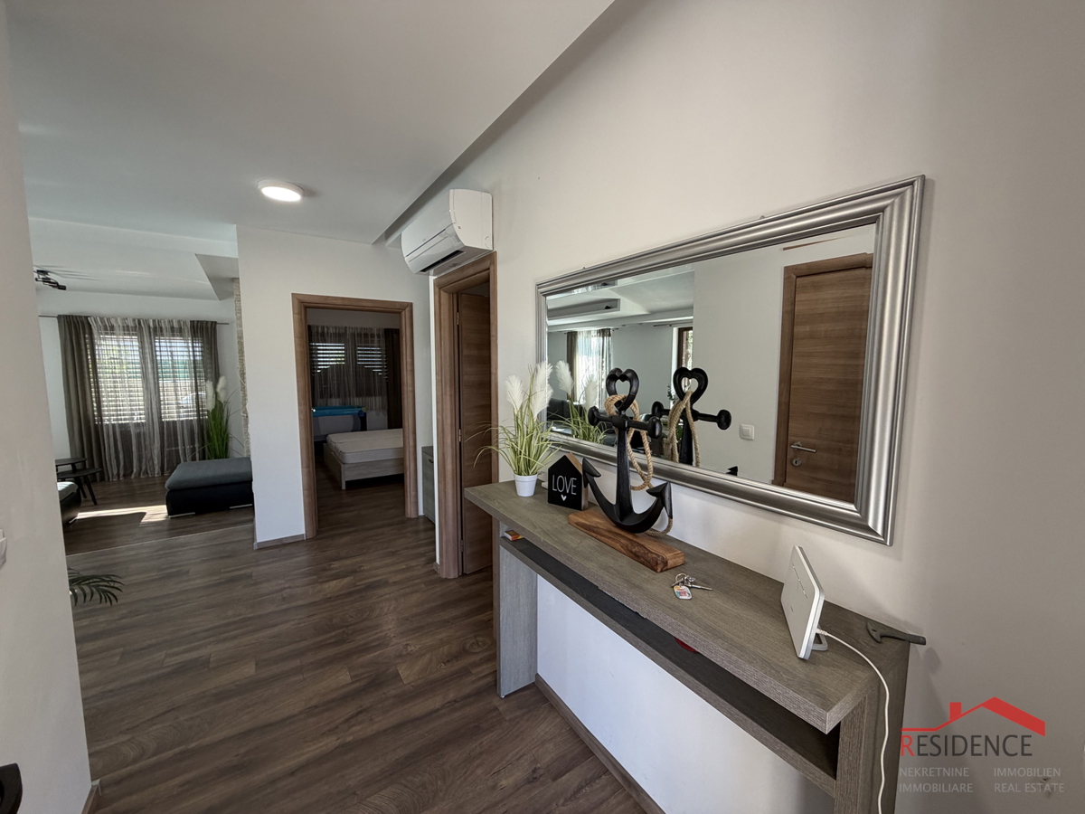 Šikići, enodružinska hiša z bazenom, Ekskluzivna prodaja