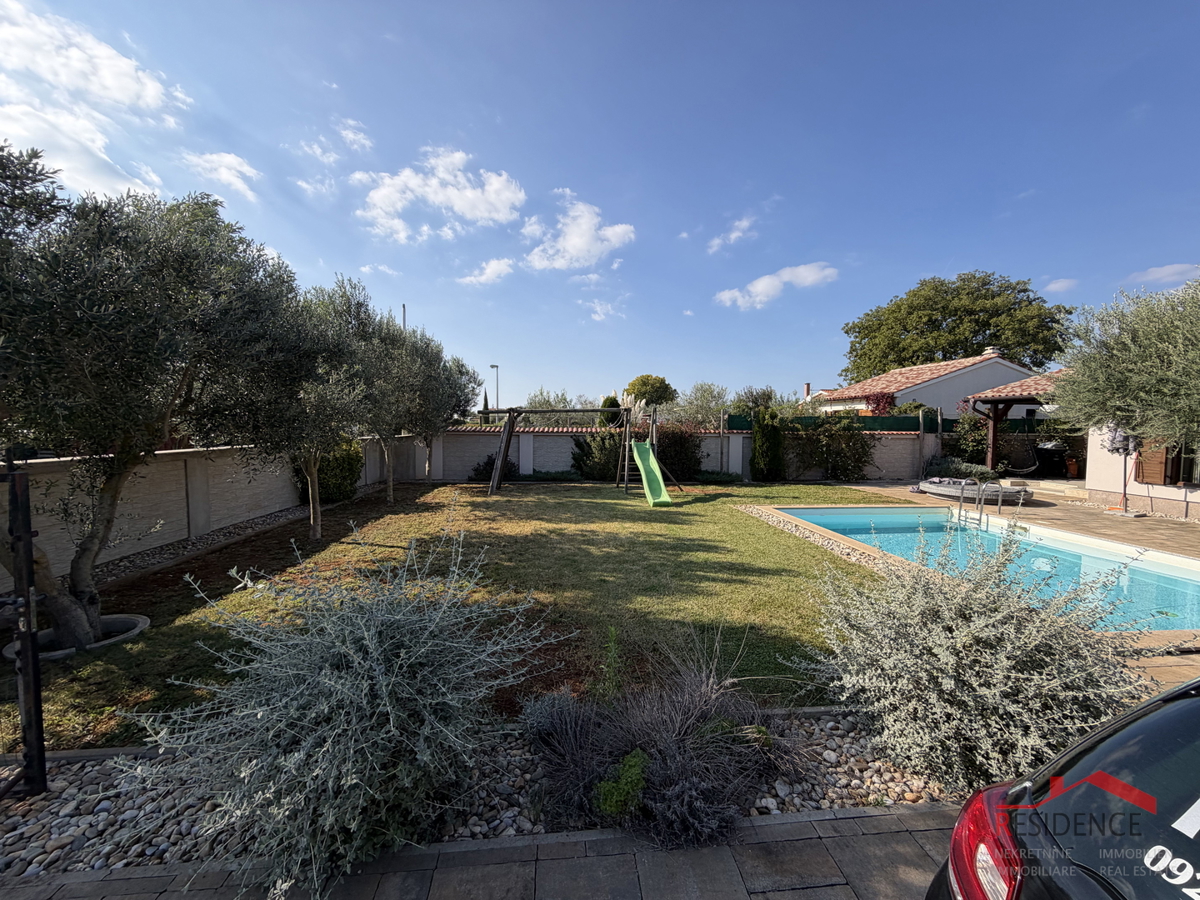 Šikići, enodružinska hiša z bazenom, Ekskluzivna prodaja