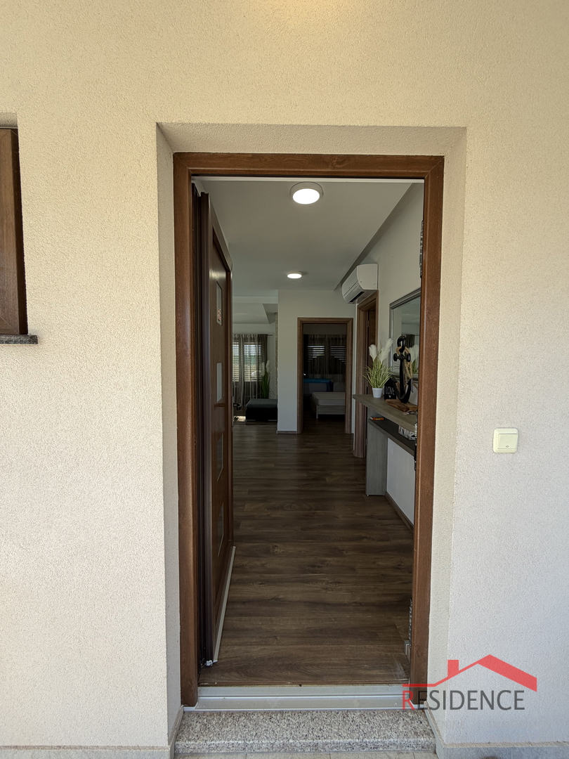 Šikići, enodružinska hiša z bazenom, Ekskluzivna prodaja