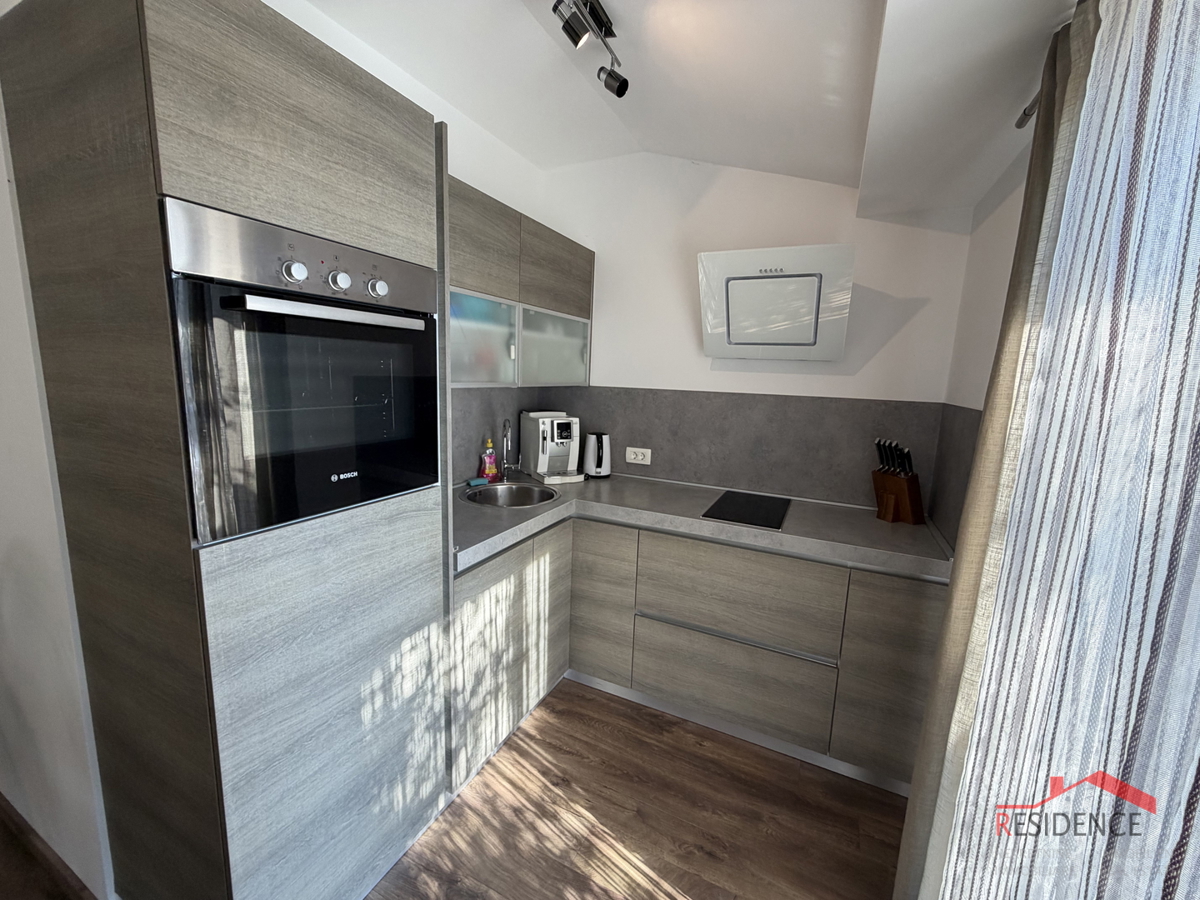 Šikići, enodružinska hiša z bazenom, Ekskluzivna prodaja