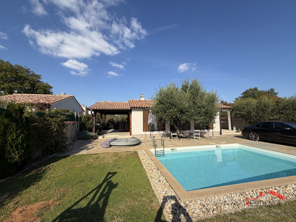 Šikići, enodružinska hiša z bazenom, Ekskluzivna prodaja