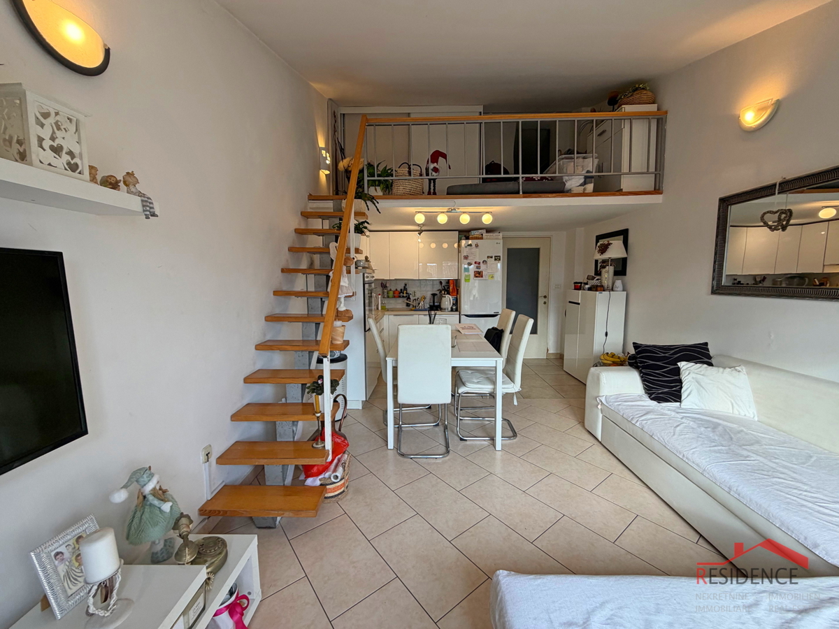 Pula, Gregovica, stanovanje v 2. nadstropju, 2 spalnici