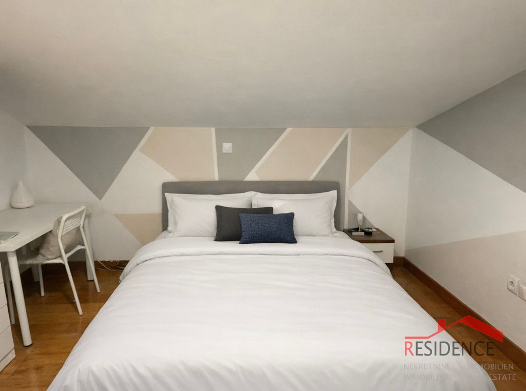 Pula – Šijana, dvoetažno stanovanje z dvema terasama in odprtim pogledom na mesto