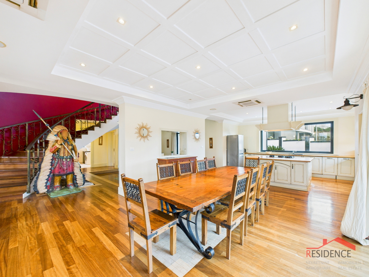 Banjole, luksuzna vila z bazenom, blizu morja in marine