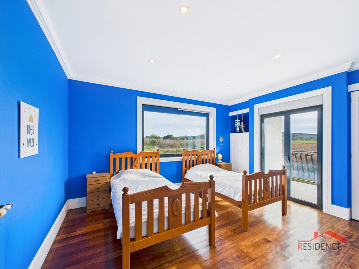 Banjole, luksuzna vila z bazenom, blizu morja in marine