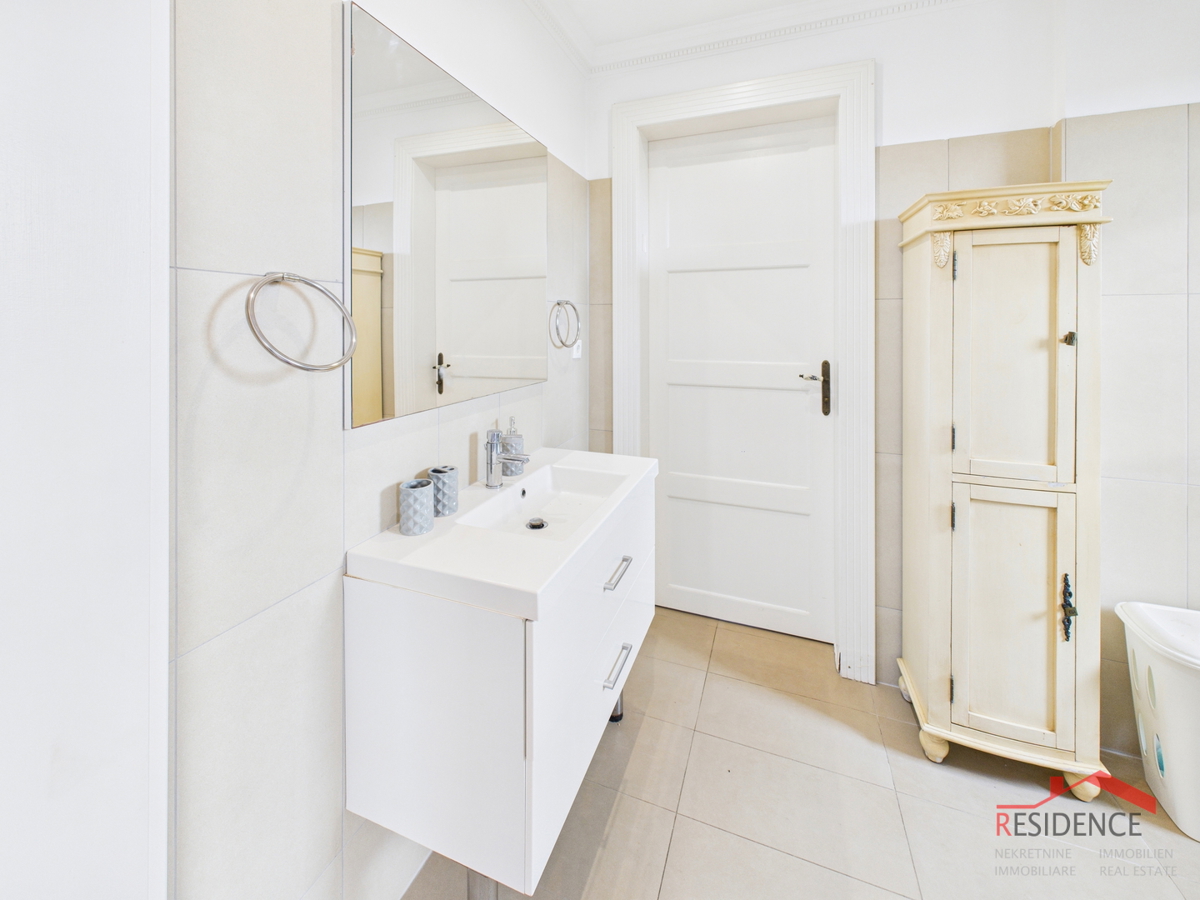 Banjole, luksuzna vila z bazenom, blizu morja in marine