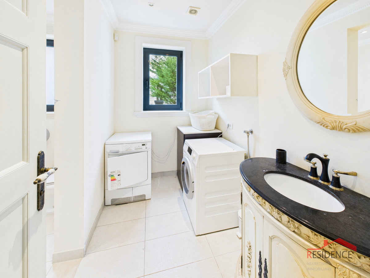 Banjole, luksuzna vila z bazenom, blizu morja in marine