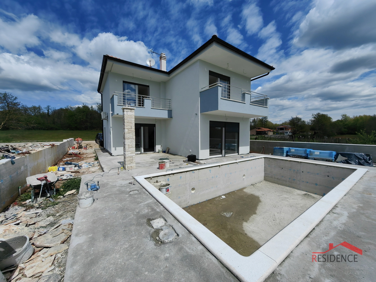Svetvinčenat, nova vila z bazenom