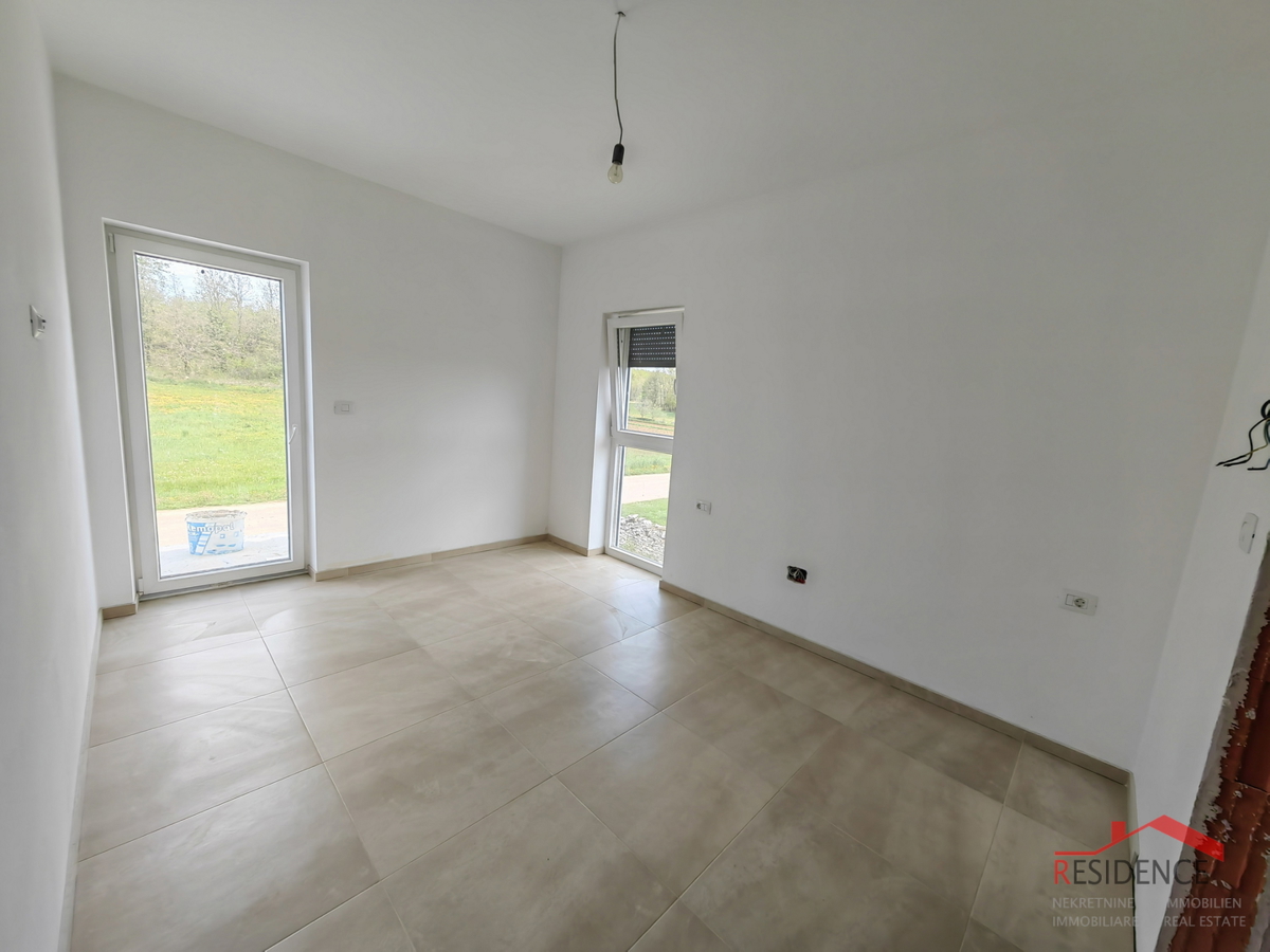 Svetvinčenat, nova vila z bazenom