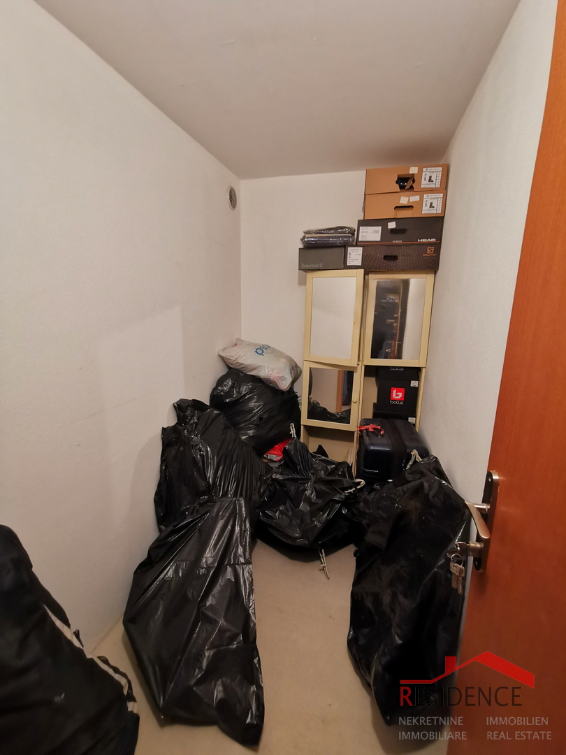 Premantura, dvoetažno stanovanje v 2. nadstropju, garaža