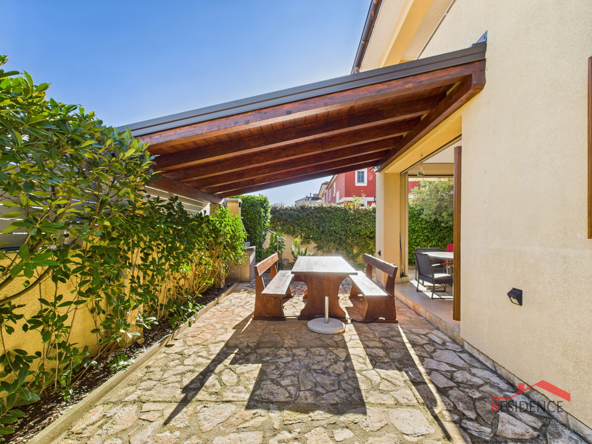 Ekskluzivna prodaja stanovanja z vrtom v Banjolah - Volme