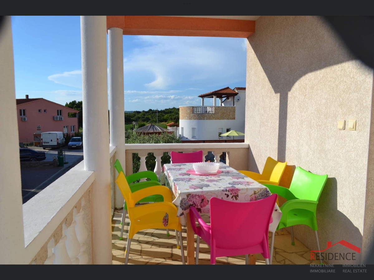 Samostojna hiša v Šuridi