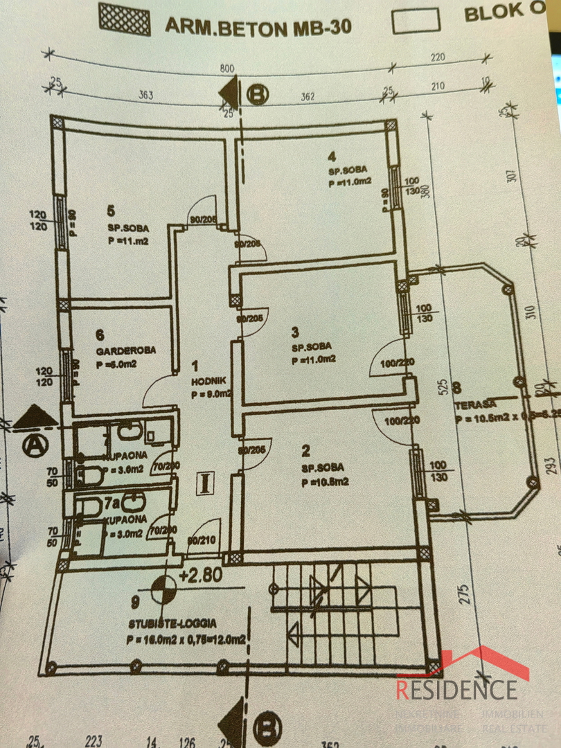 Samostojna hiša v Šuridi