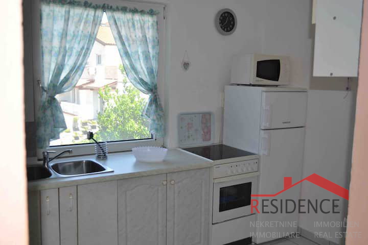 Samostojna hiša v Šuridi