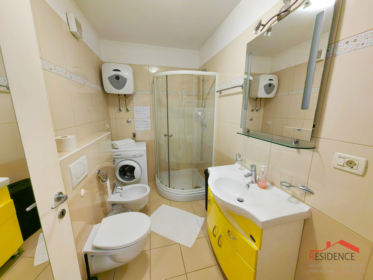 Medulin – Čudovito stanovanje v prvi vrsti ob morju