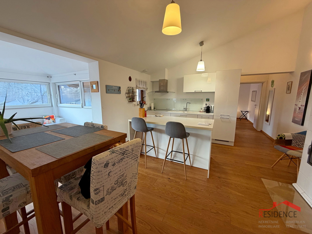 Štinjan, 1. nadstropje, 2 spalnici, 2 parkirni mesti