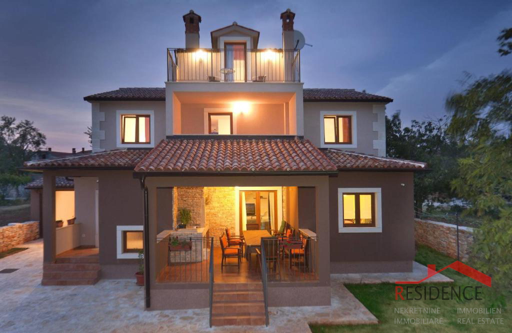 Okolica Svetvinčenta, samostojna vila z bazenom