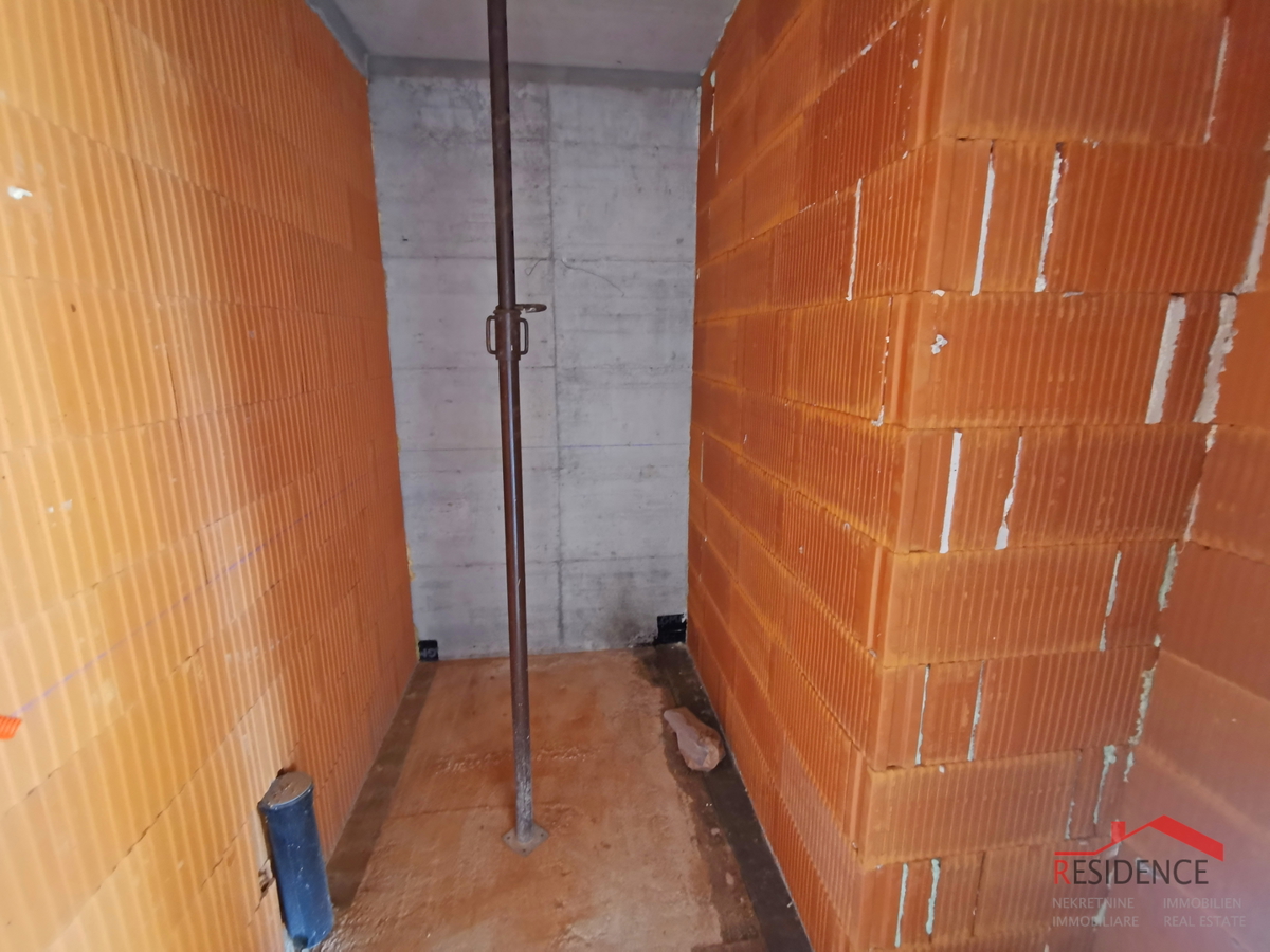 Stanovanje, novogradnja, pritličje, parkirno mesto, vrt