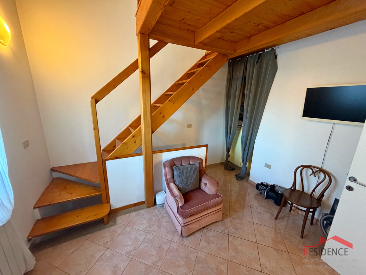 Banjole, Volme, hiša z bazenom, vrt